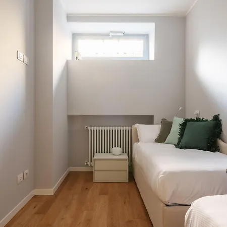 Easyhomes - Botta Milano